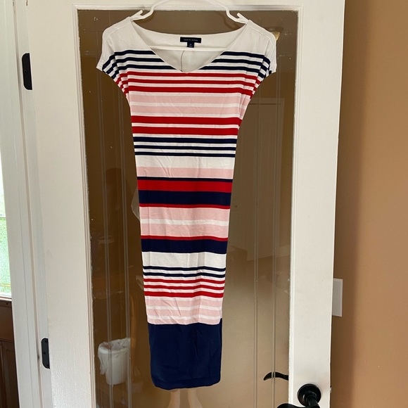 Tommy Hilfiger short sleeve knee length dress - Picture 1 of 3